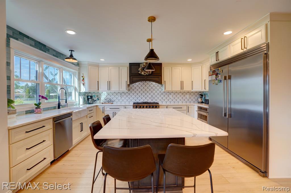 6181 Kings Scepter Court, Grand Blanc, MI 48439 — Photo 10
