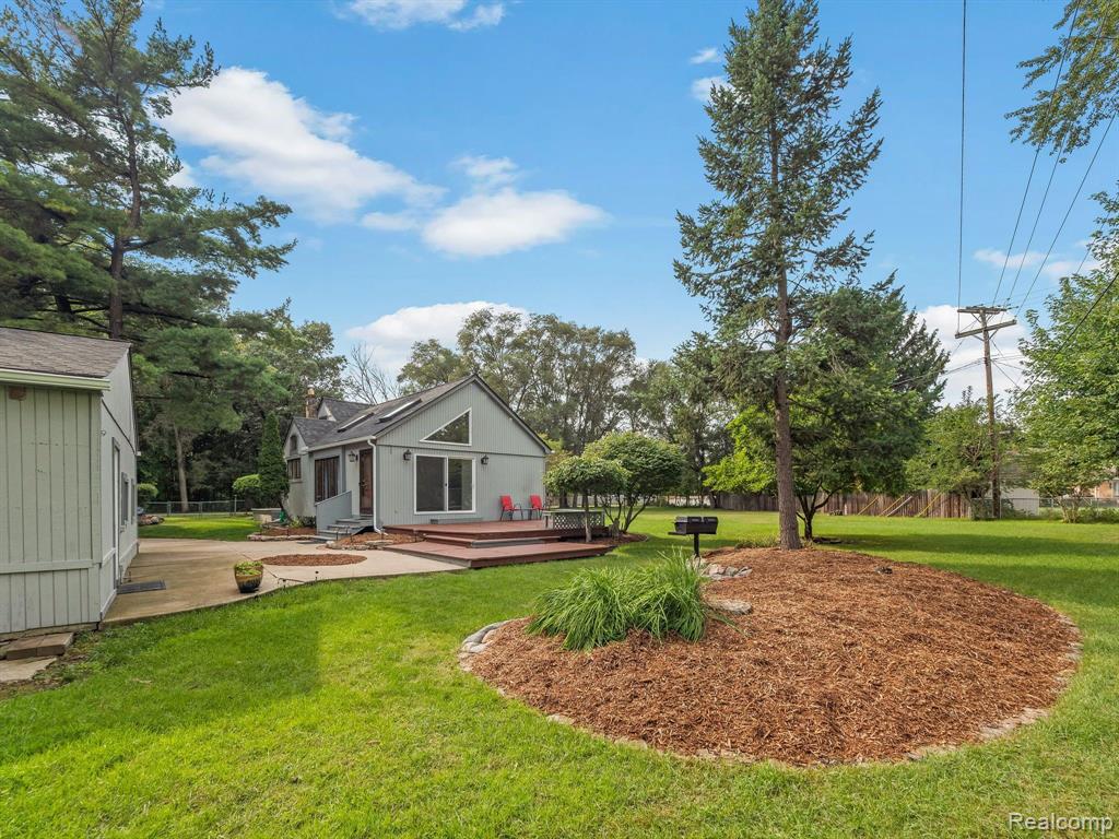48070 SHELBY Road, Shelby Twp, MI 48317 — Photo 24