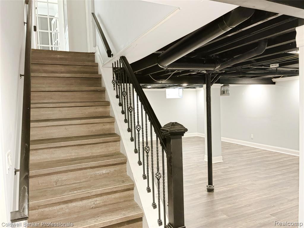 669 Mohegan Street, Birmingham, MI 48009 — Photo 29