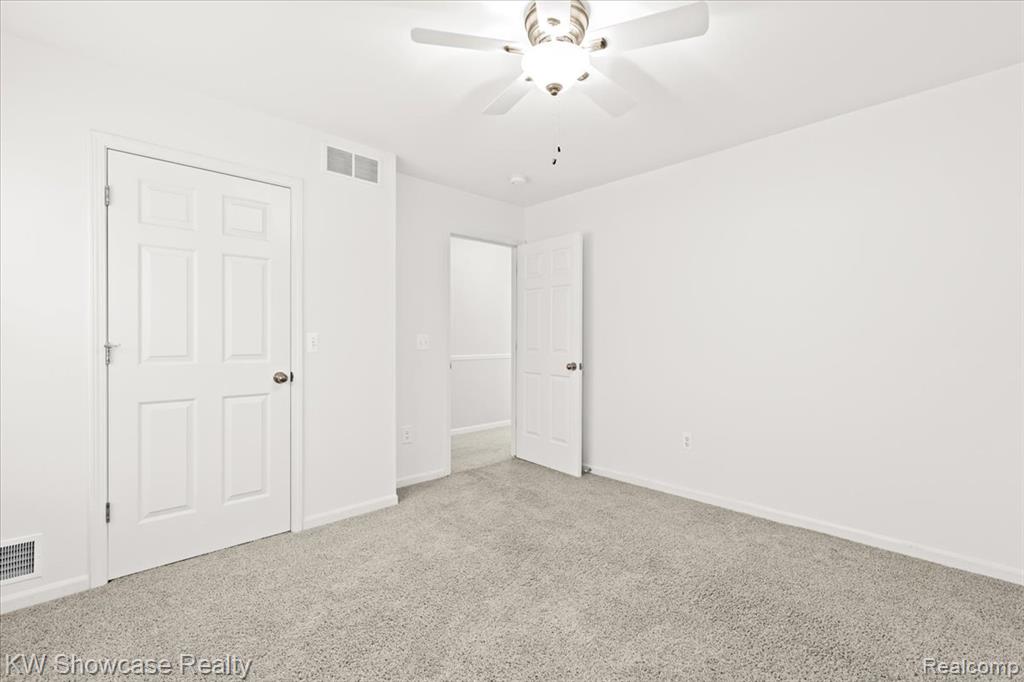 4254 Warrington Drive, Wixom, MI 48393 — Photo 28