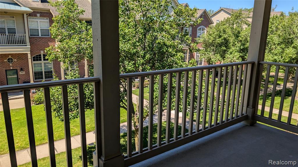 413 VILLAGE Drive, Walled Lake, MI 48390 — Photo 3