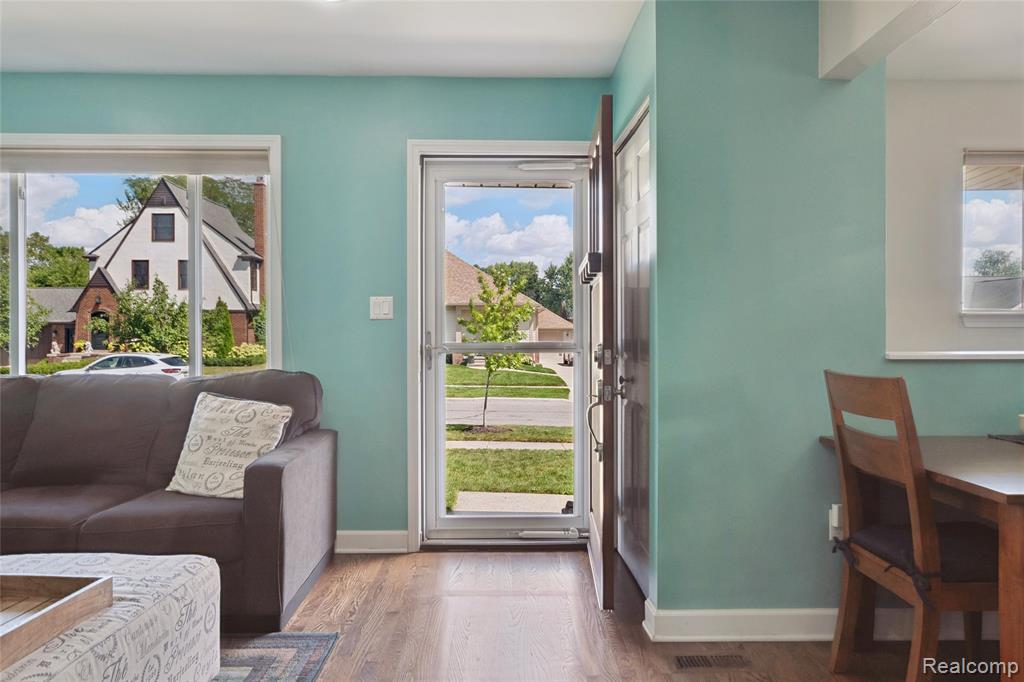 4241 Cooper Avenue, Royal Oak, MI 48073 — Photo 5