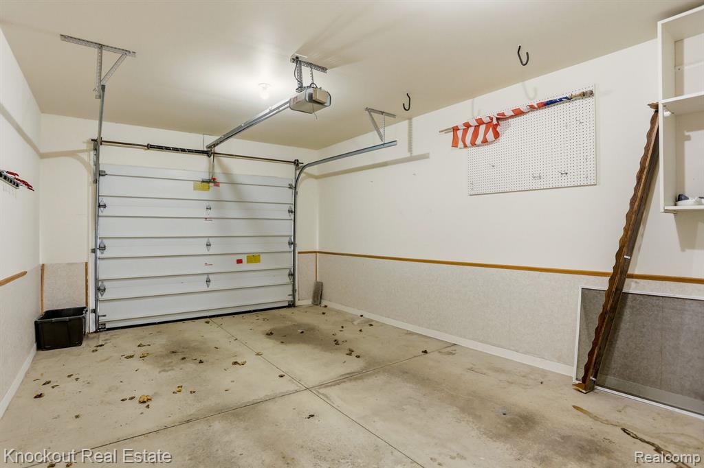 2 Wilshire Drive, Frankenmuth, MI 48734 — Photo 31