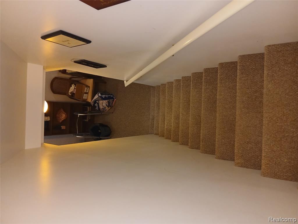 8086 Pickering Pl Place, Westland, MI — Photo 15