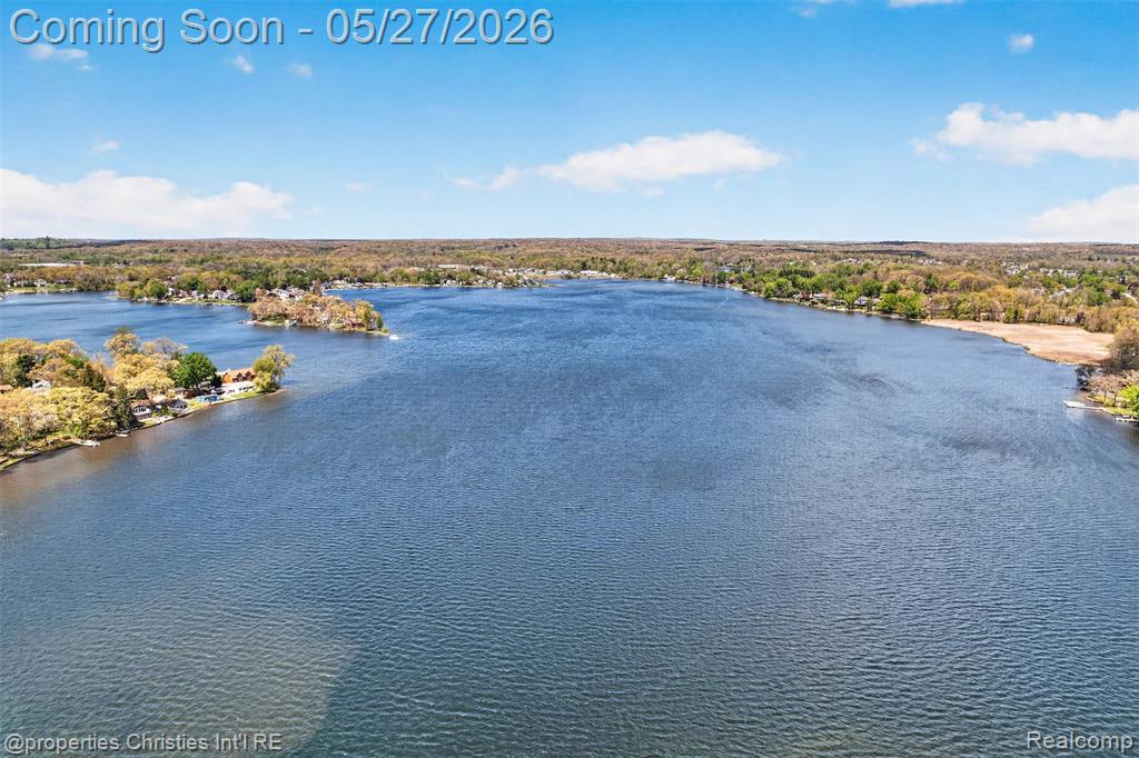 9696 Elizabeth Lake Road, White Lake, MI — Photo 44