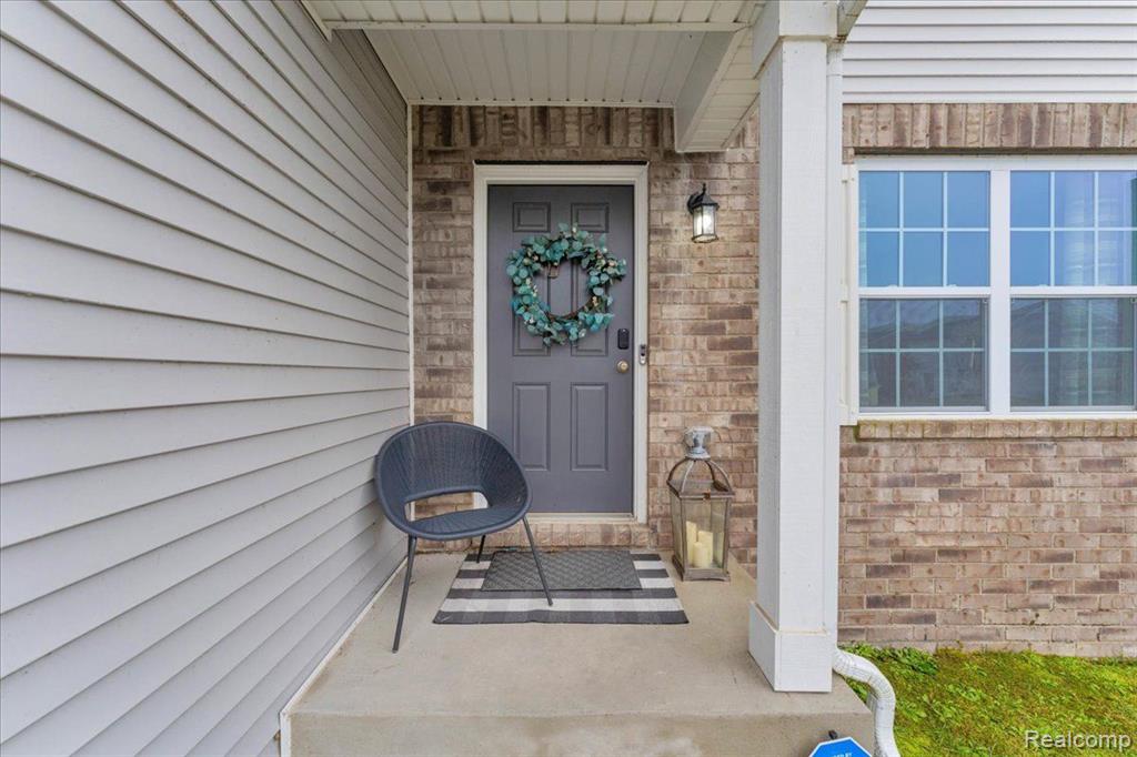 9556 NATURE VIEW Lane, Ypsilanti, MI 48197 — Photo 4