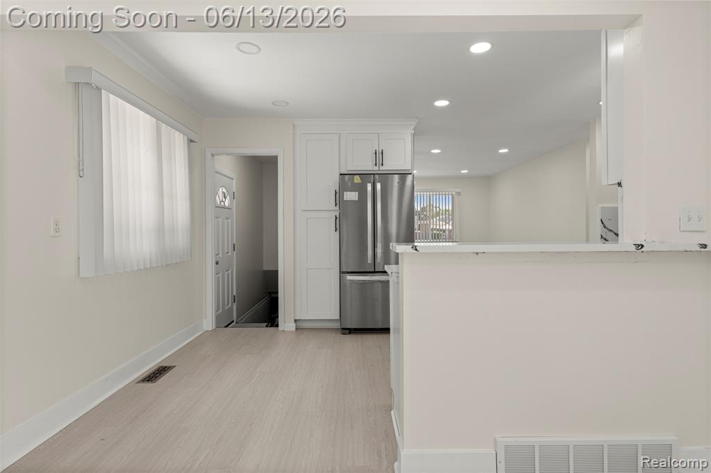 29578 Brown Court, Garden City, MI — Photo 23