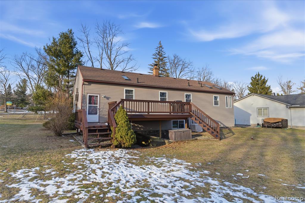4051 Lake Front Street, Waterford, MI 48328 — Photo 35