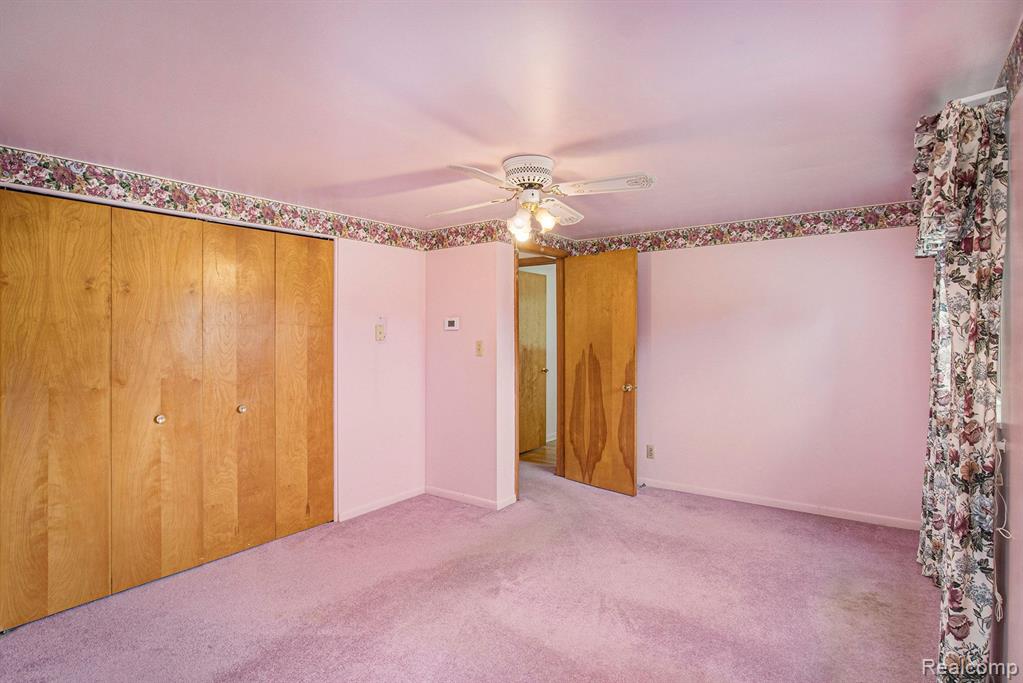 513 RIVERSIDE Drive, Linden, MI 48451 — Photo 17