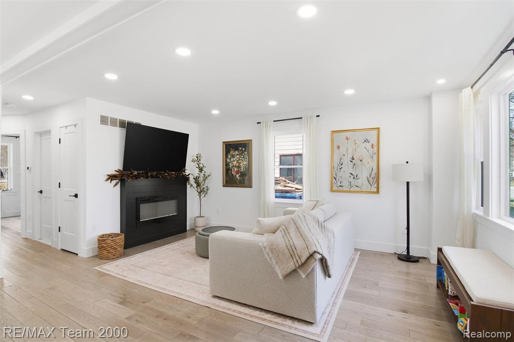 721 N Alexander Avenue, Royal Oak, MI 48067 — Photo 4