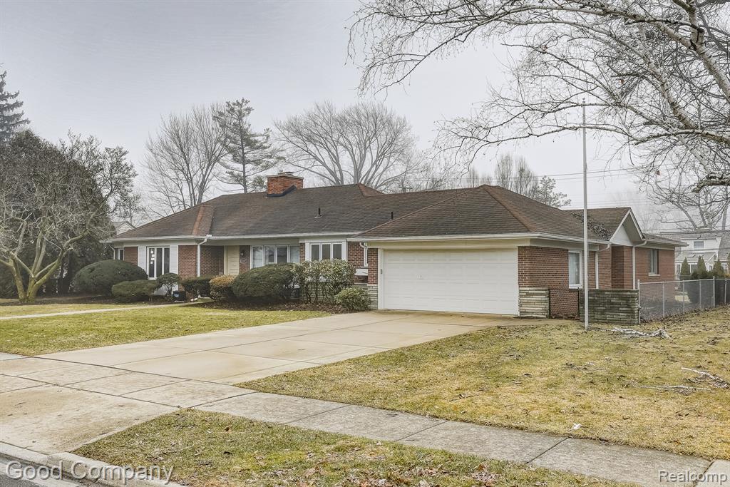 1557 Lochmoor Boulevard, Grosse Pointe Woods, MI 48236 — Photo 66