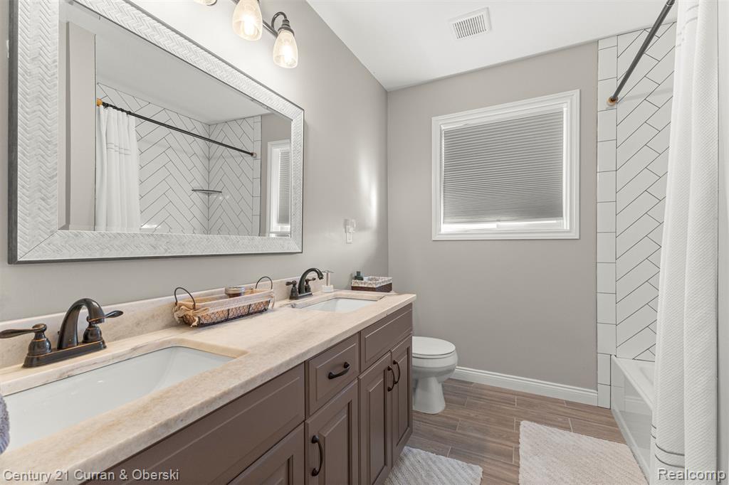 4973 Orchard Crest Court, Monroe, MI 48161 — Photo 24