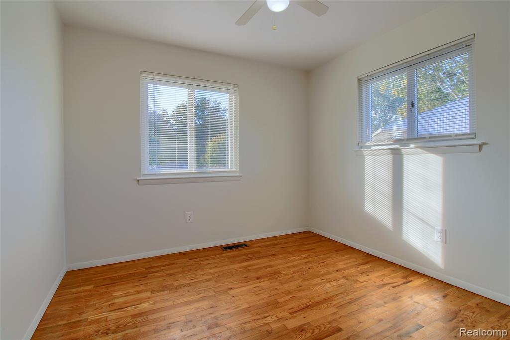 9985 Jackson Lane, Van Buren, MI 48111 — Photo 13