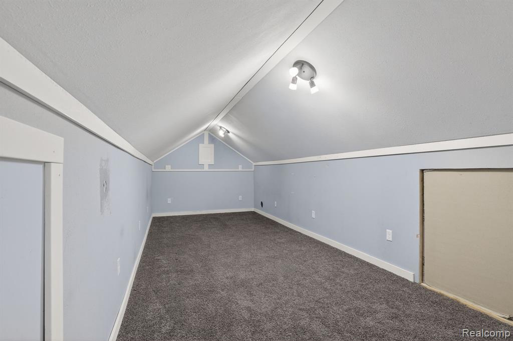200 N River Road, Saginaw, MI 48609 — Photo 32