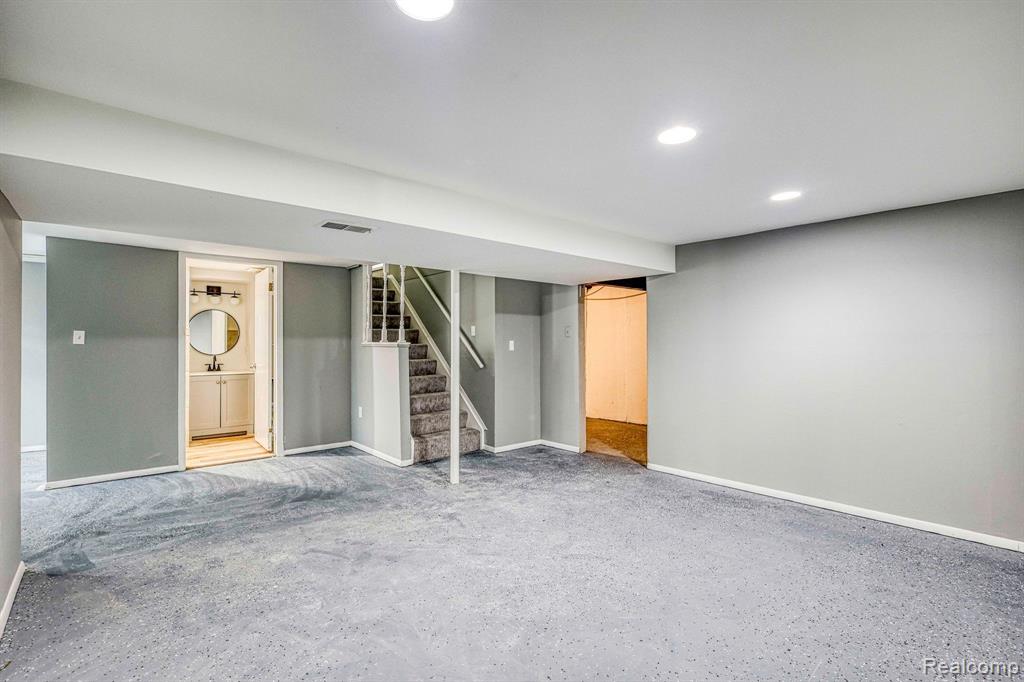 22744 CORTES Street, Novi, MI — Photo 32