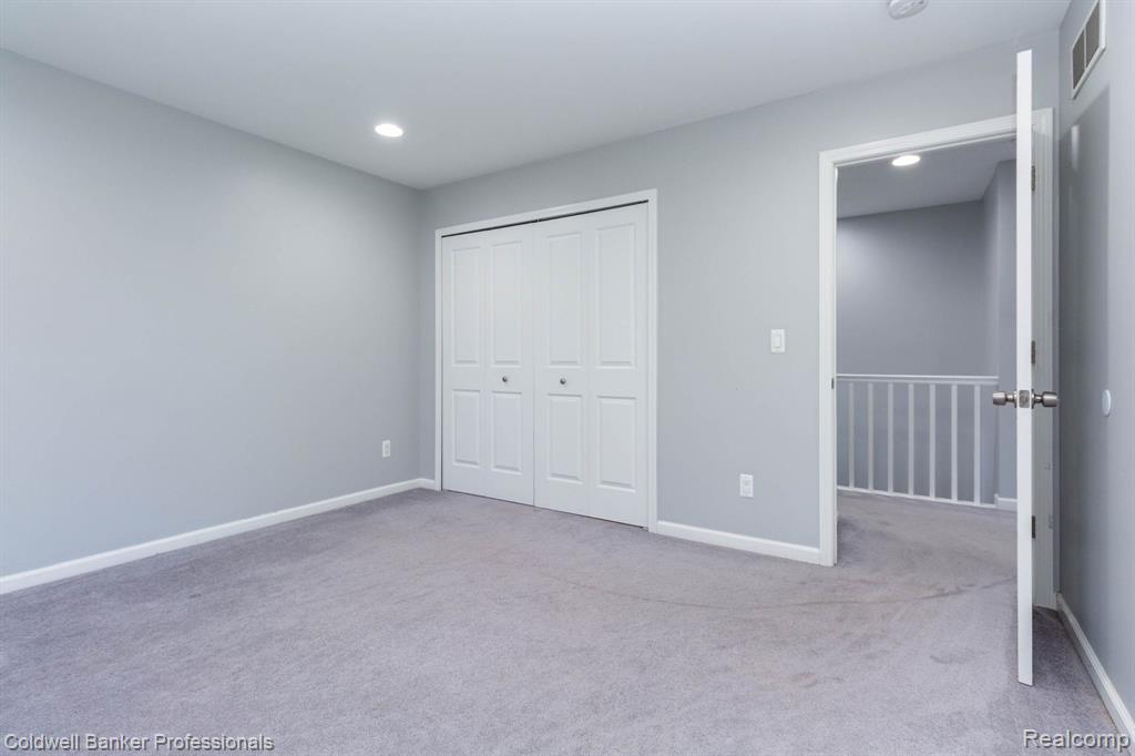 829 N Dorchester Avenue, Royal Oak, MI 48067 — Photo 36