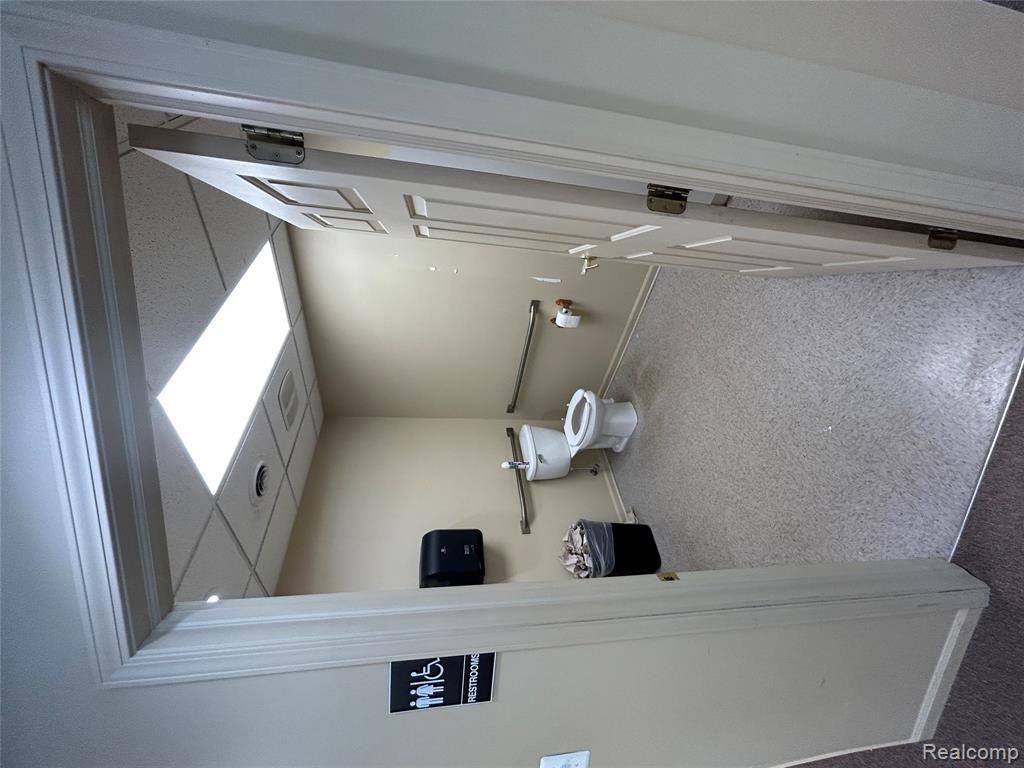 15045 DIXIE HWY, Holly, MI 48442 — Photo 10