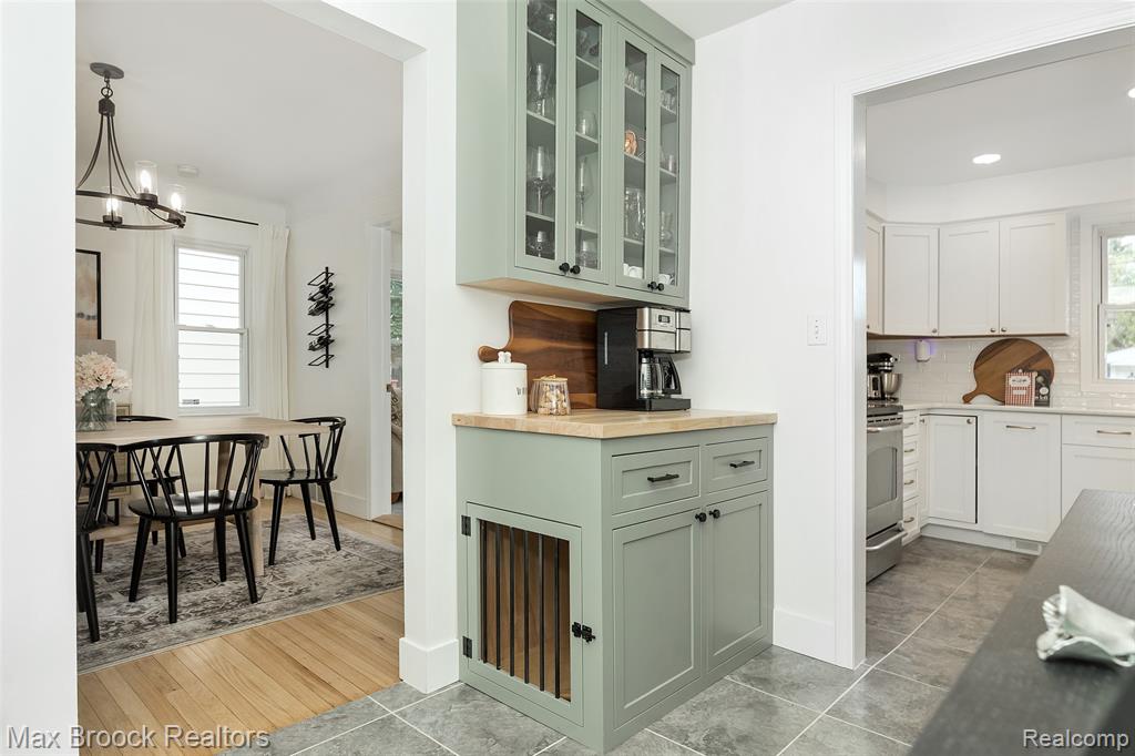 430 N Altadena Avenue, Royal Oak, MI 48067 — Photo 18