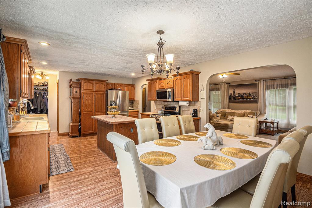 4915 Bell Oak Road, Webberville, MI 48892 — Photo 8