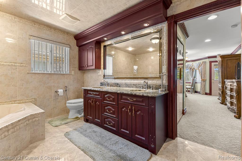 6318 Whitefield Street, Dearborn Heights, MI 48127 — Photo 37