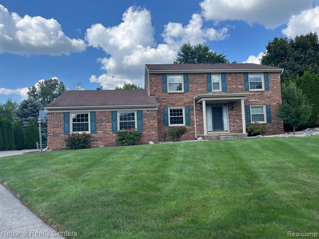 42372 COTSWOLD Court, Northville, MI 48168 — Photo 66