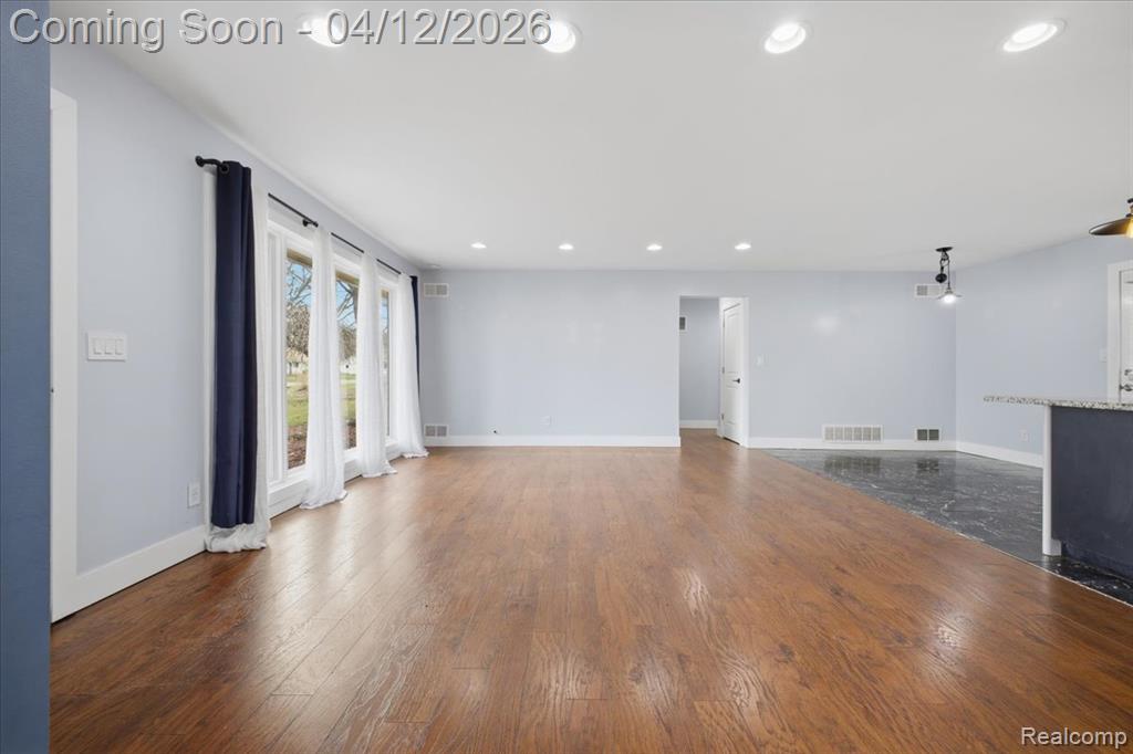 2455 Ivanhoe Drive, West Bloomfield, MI 48324 — Photo 6