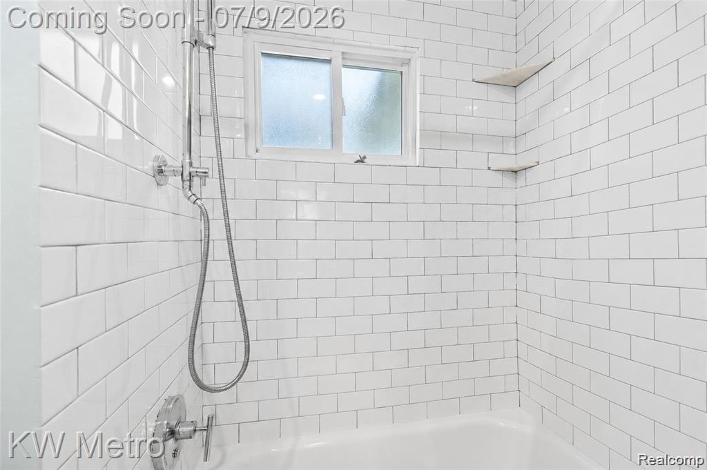 620 W 4th Street, Royal Oak, MI 48067 — Photo 24