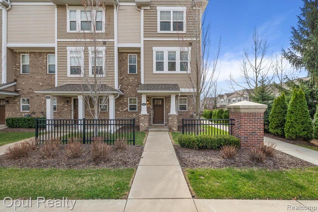 442 N WIXOM Road, Wixom, MI 48393 — Photo 3