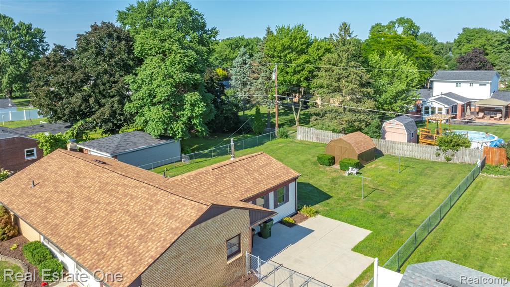 48374 Cardinal Street, Shelby Twp, MI 48317 — Photo 7