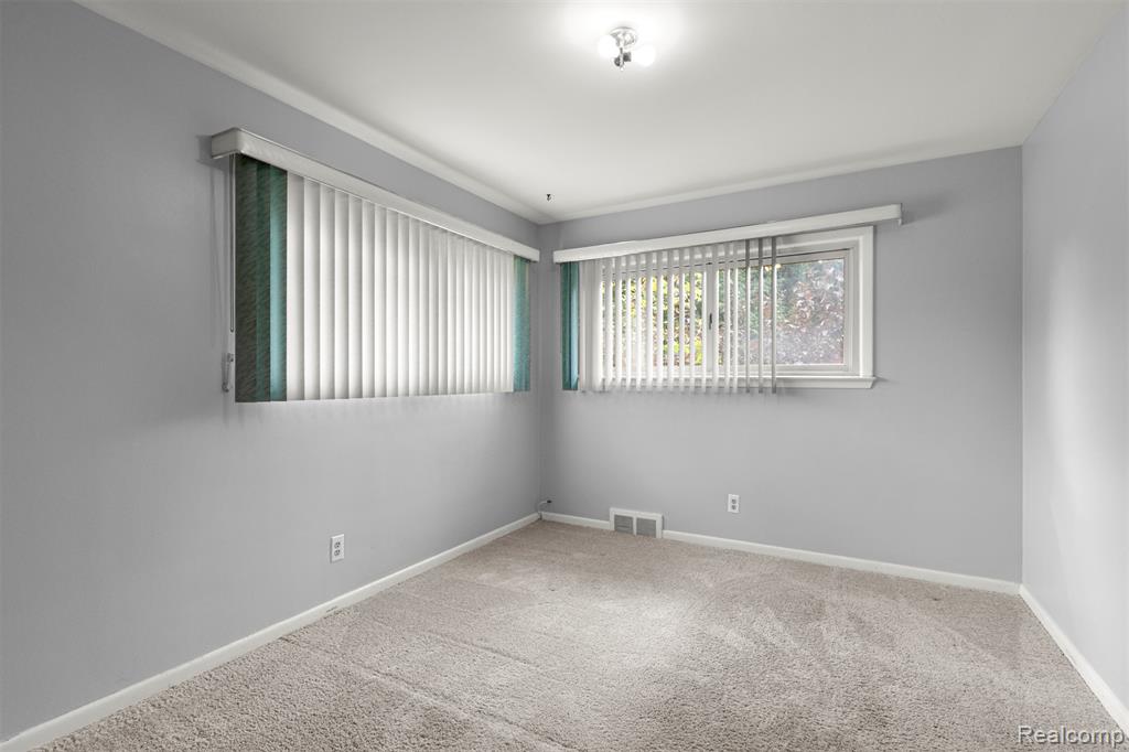 7241 Lucerne Street, Dearborn Heights, MI 48127 — Photo 13