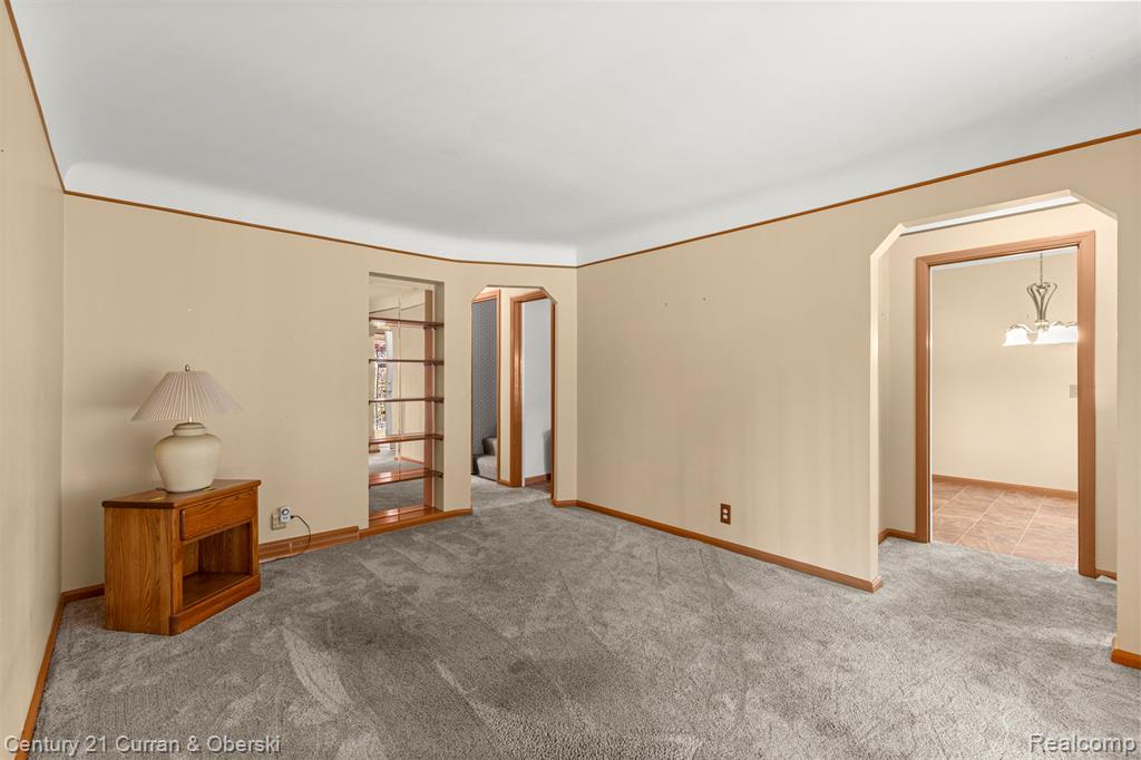 7146 Luana Avenue, Allen Park, MI 48101 — Photo 4