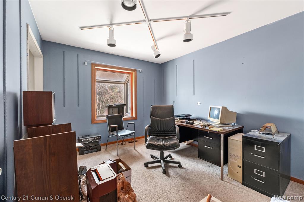 9792 Willis Road, Pinckney, MI 48169 — Photo 13
