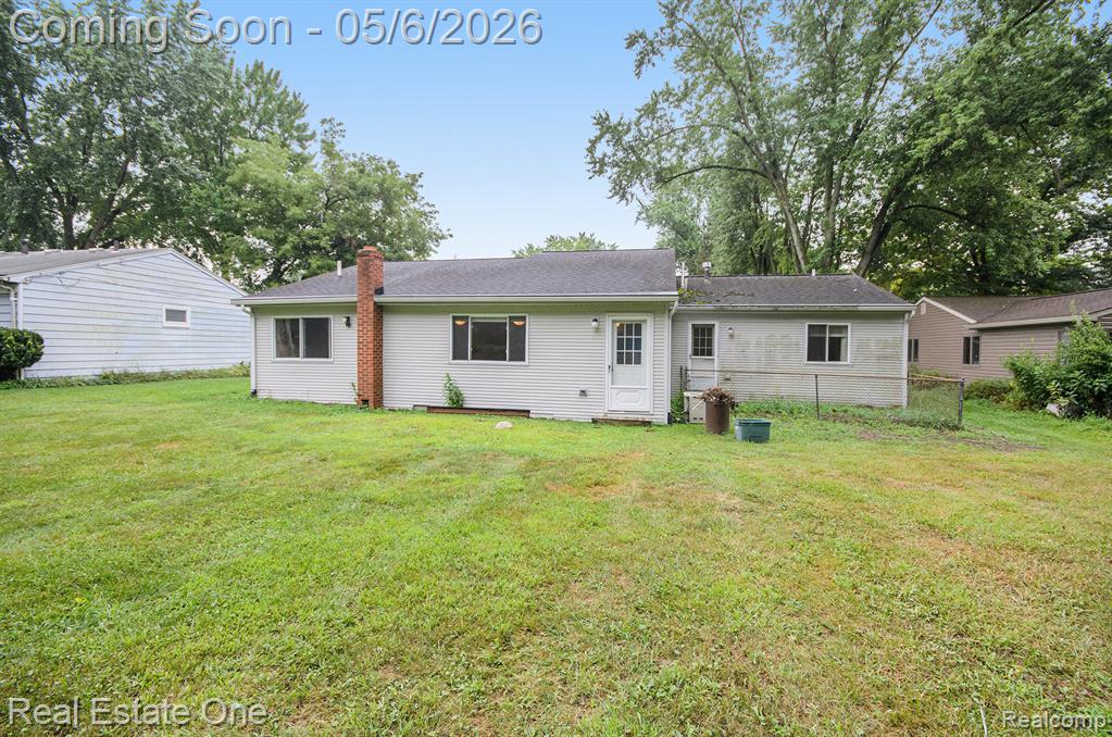 12161 Della Drive, Brighton, MI 48114 — Photo 4