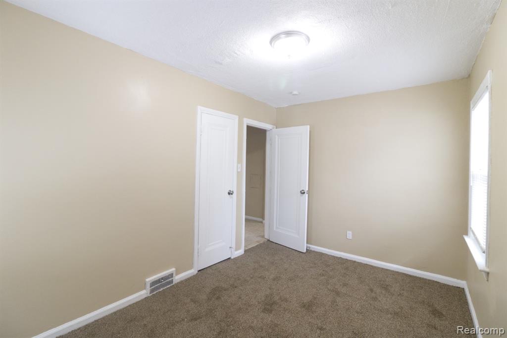 8096 Chamberlain Street, Detroit, MI 48209 — Photo 5