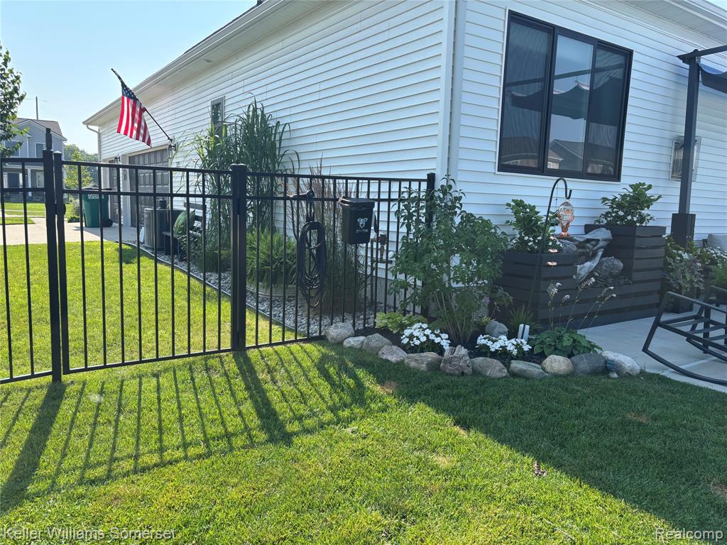 328 Hidden E, Holly, MI 48442 — Photo 61