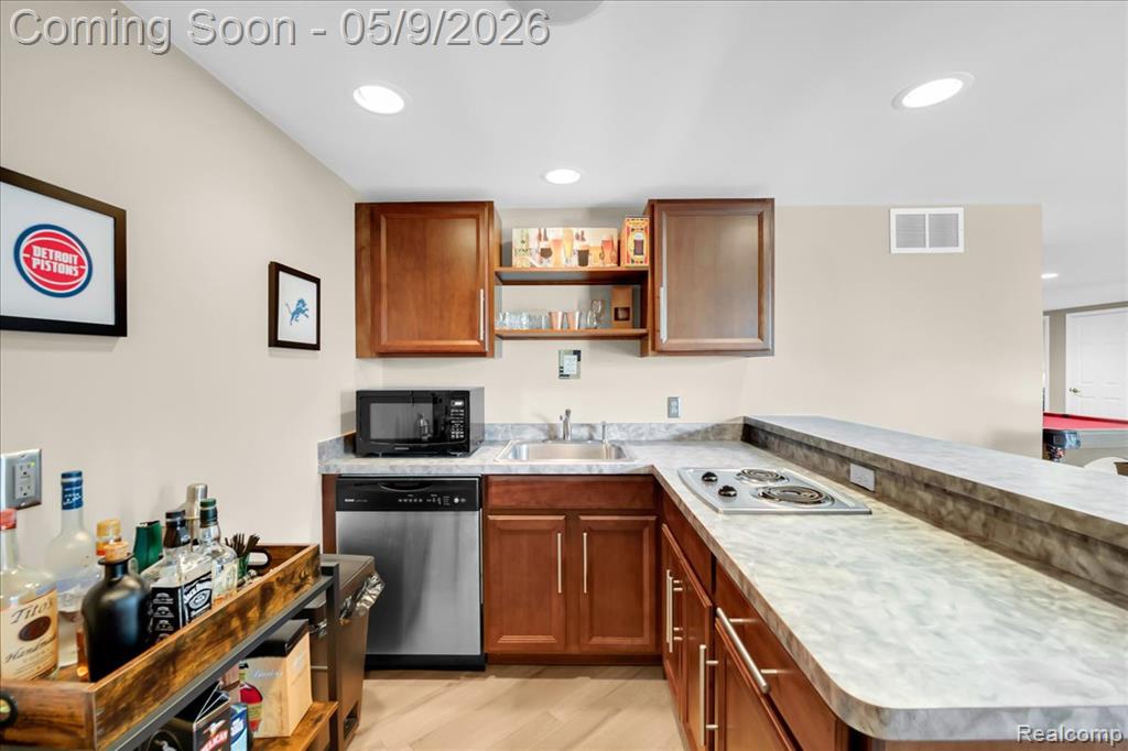 3881 High Grove Way, Lake Orion, MI — Photo 16