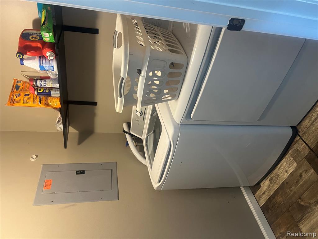 7451 Johnson Road W, Flushing, MI 48433 — Photo 15