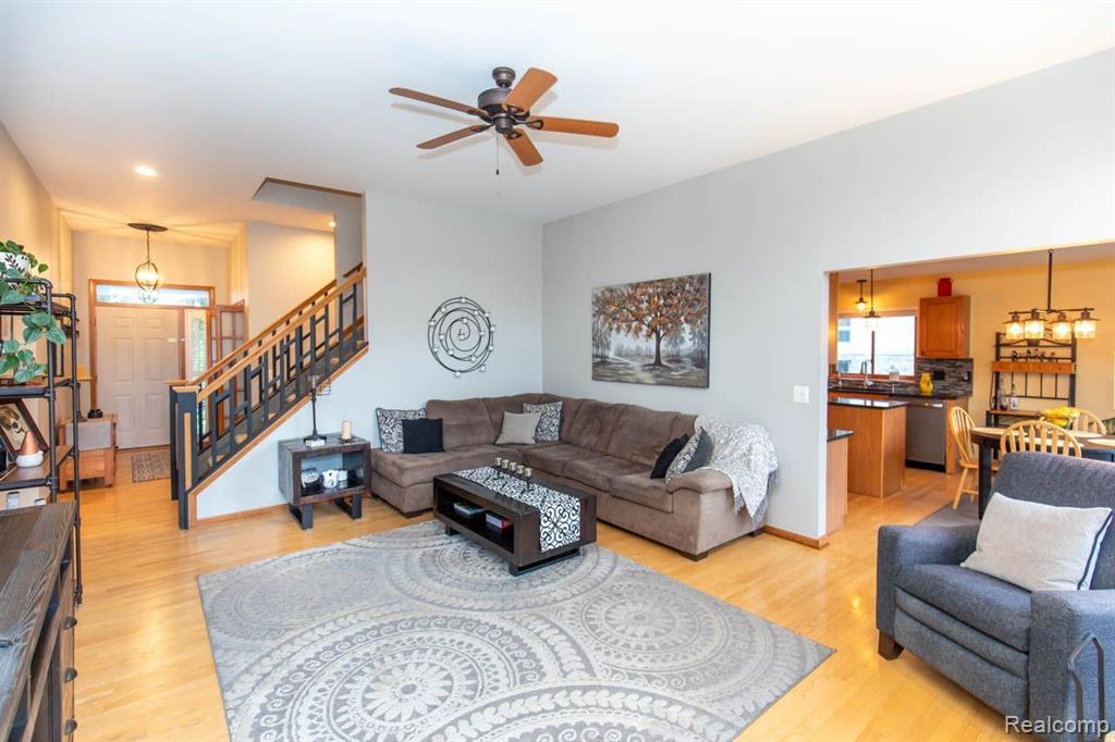 914 E LIBERTY Street, Milford, MI 48381 — Photo 25