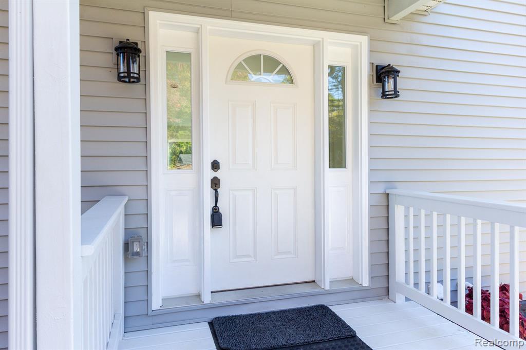 500 N CONKLIN Road, Lake Orion, MI 48362 — Photo 4