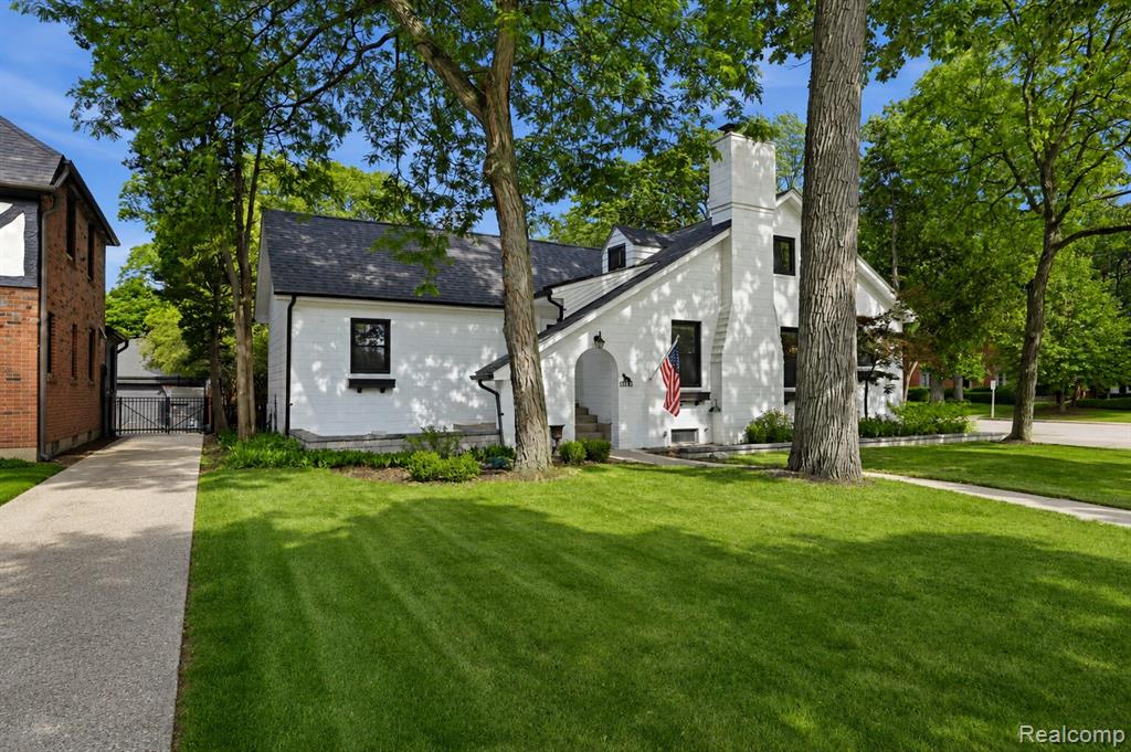 93 Oakdale Boulevard, Pleasant Ridge, MI — Photo 3