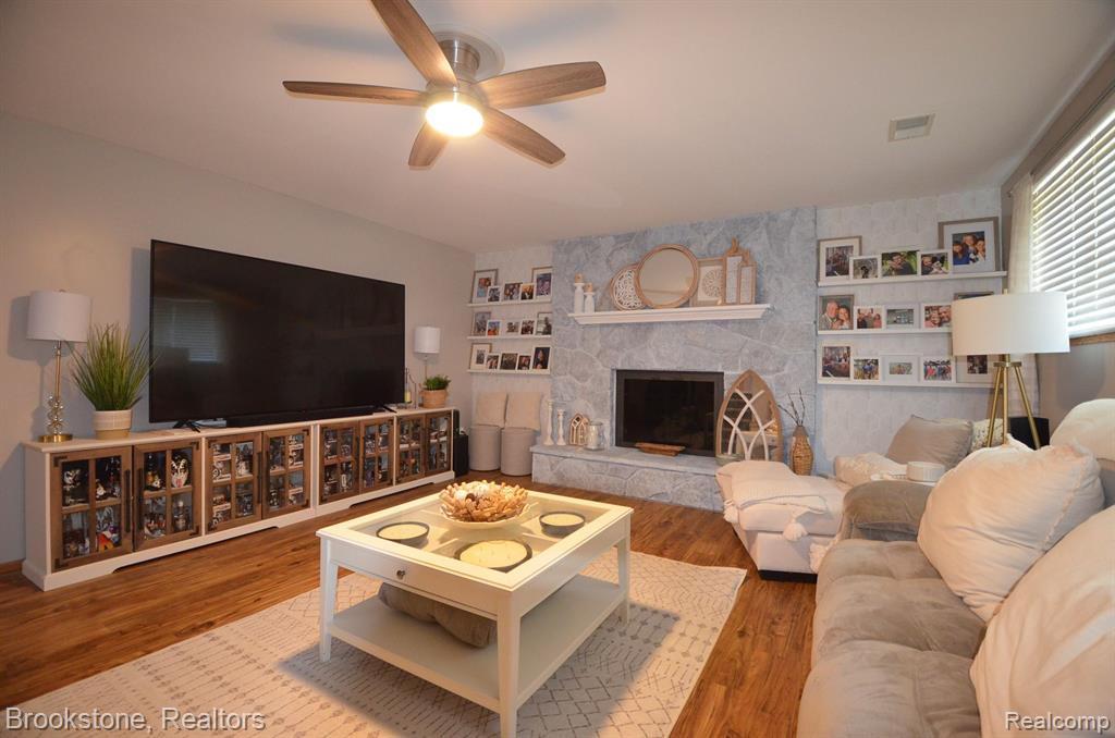 4856 CLINTON WAY Drive, Waterford, MI 48328 — Photo 28