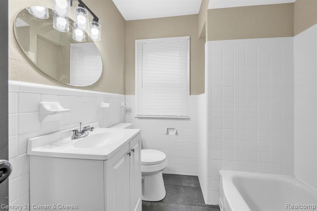 9583 STAHELIN Avenue, Detroit, MI 48228 — Photo 8