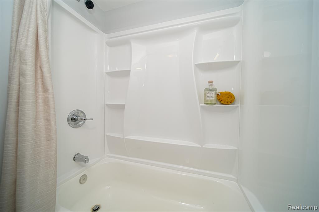 967 KEITH Street, Oxford, MI 48371 — Photo 46