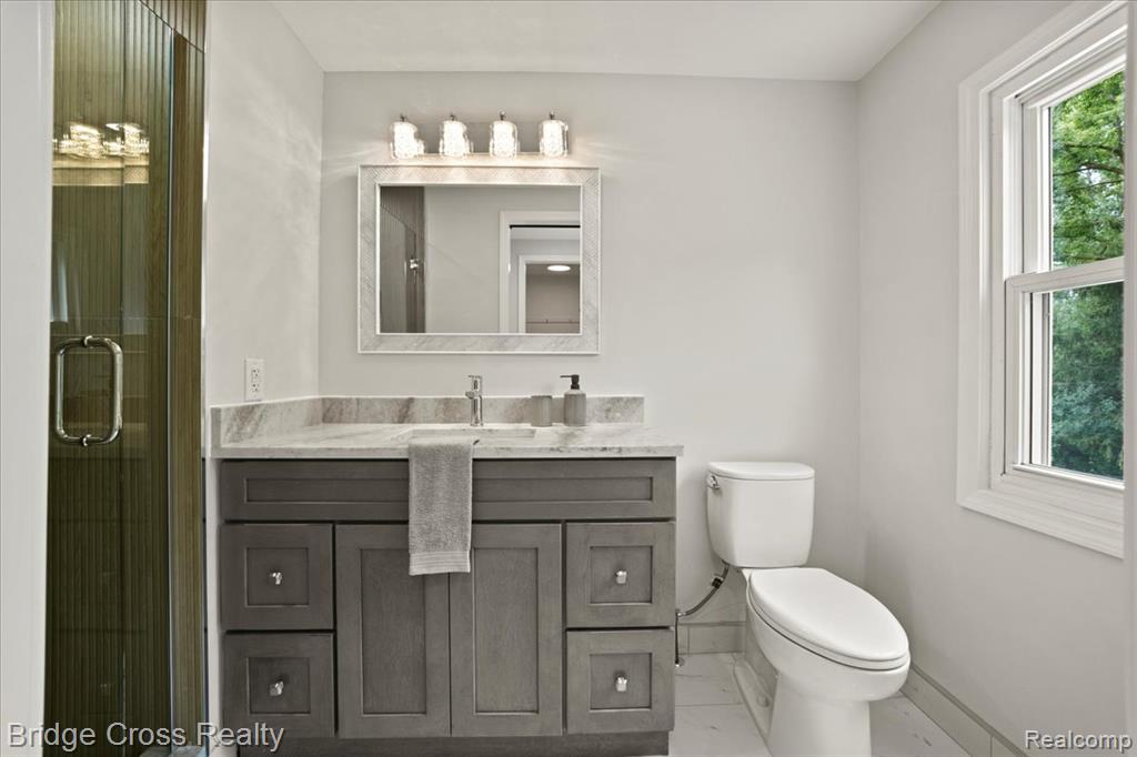 655 S Spinningwheel Lane, Bloomfield Hills, MI 48304 — Photo 26