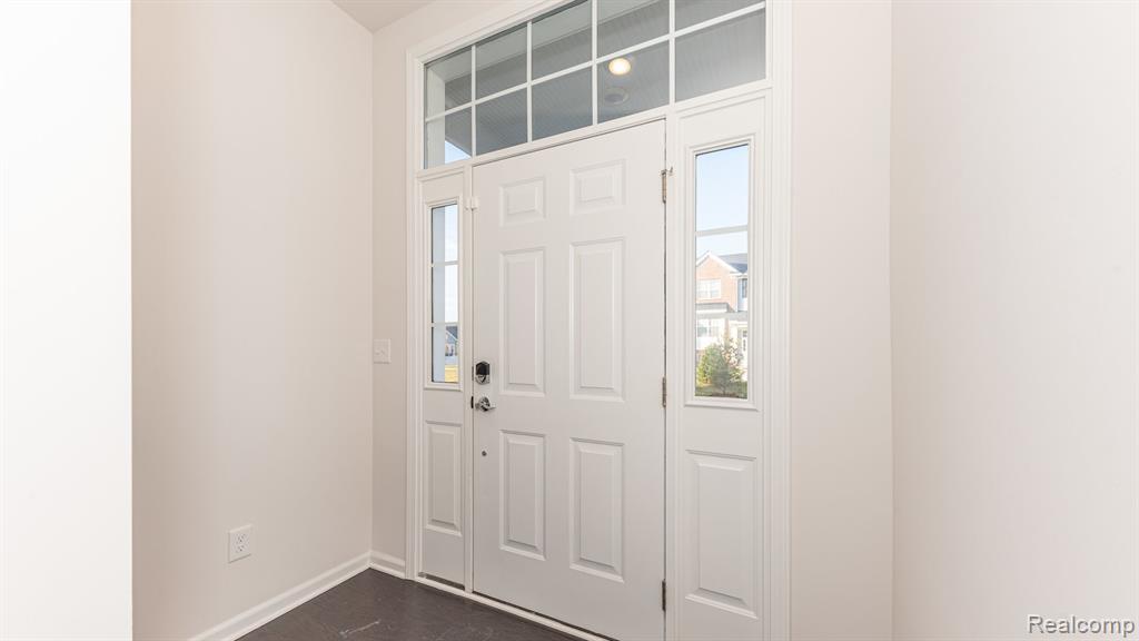 49685 LANTERN Way, Canton, MI 48188 — Photo 2