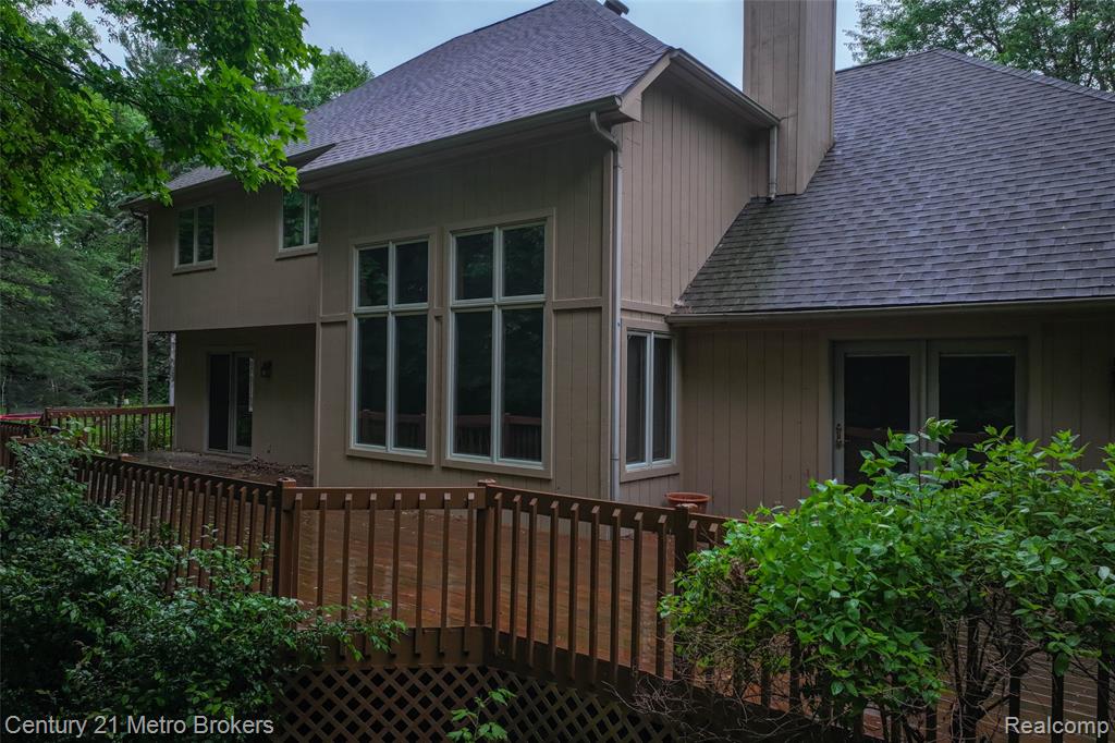751 River Edge Court, Flushing, MI 48433 — Photo 32