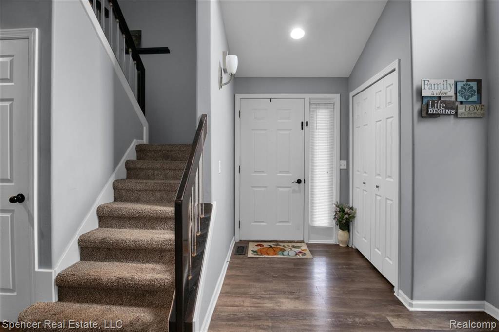 734 Locust Drive, Davison, MI 48423 — Photo 6