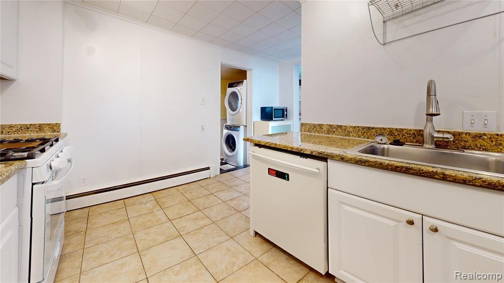 415 Gardenia Avenue, Royal Oak, MI 48067 — Photo 4