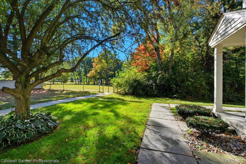 2038 Hidden Meadows Drive, 75, Walled Lake, MI 48390 — Photo 15