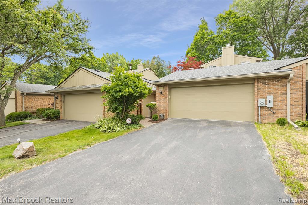731 ARBOR COURT, Bloomfield Hills, MI 48304 — Photo 3